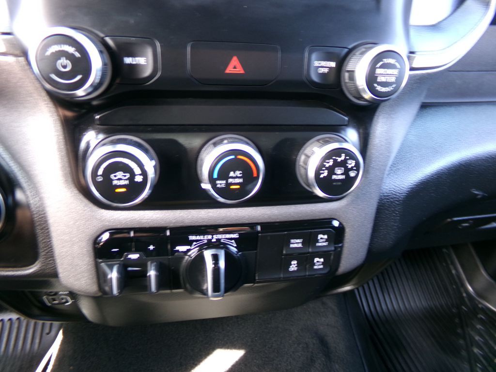 2023 RAM 1500 Image 24