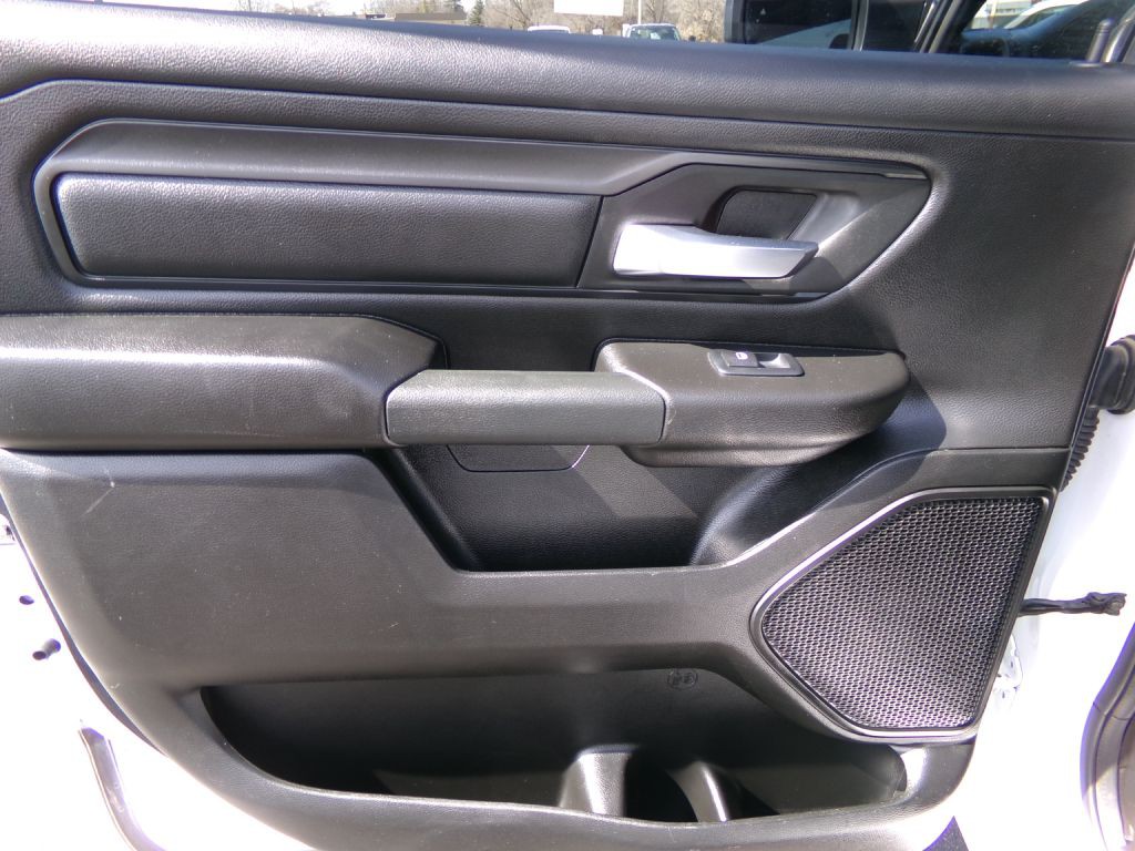 2023 RAM 1500 Image 30