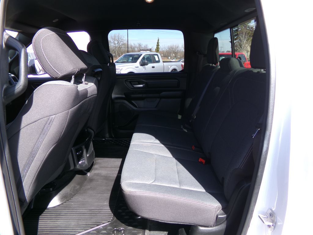 2023 RAM 1500 Image 31