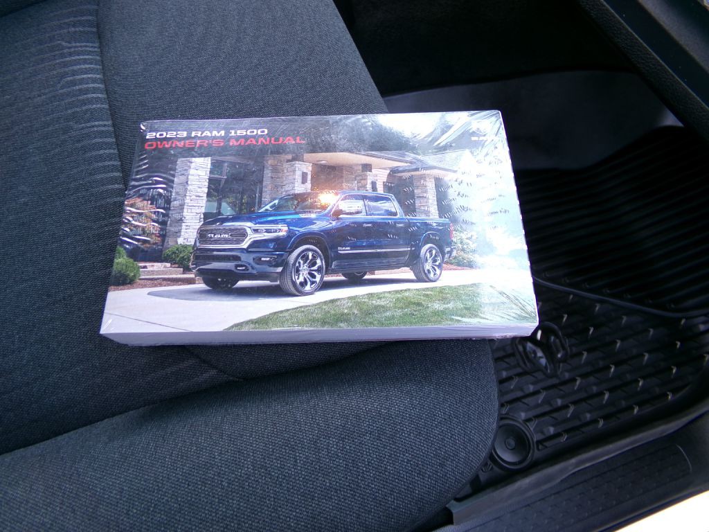 2023 RAM 1500 Image 39