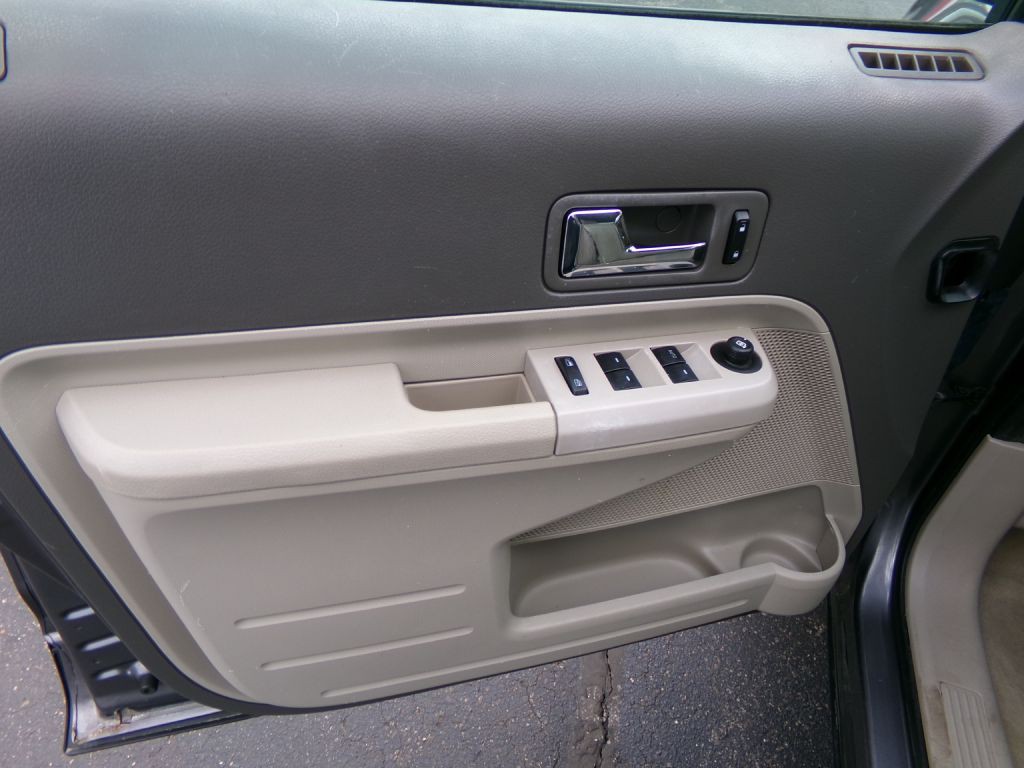 2010 Ford Edge Image 9