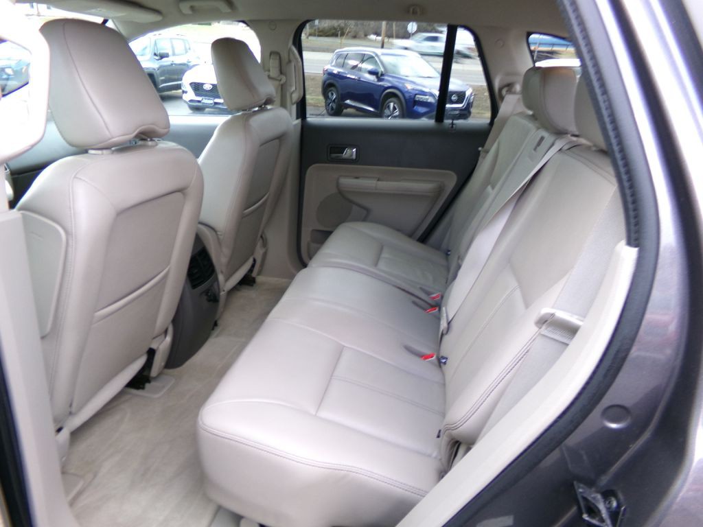 2010 Ford Edge Image 27
