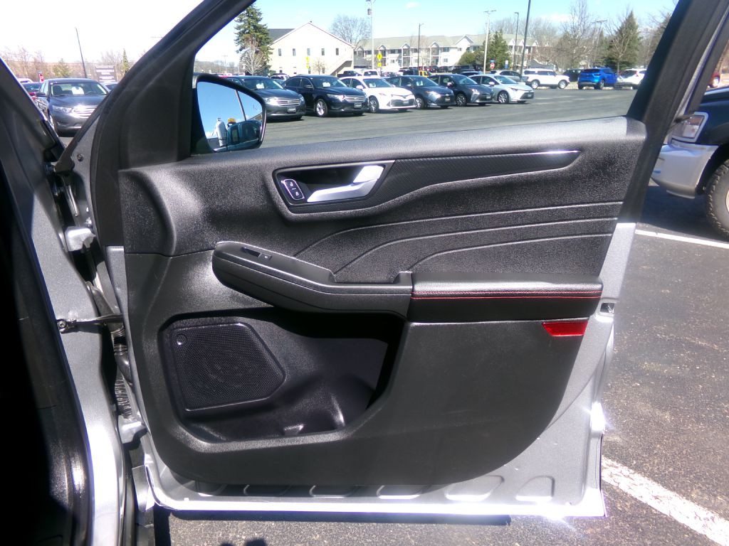 2024 Ford Escape Image 35