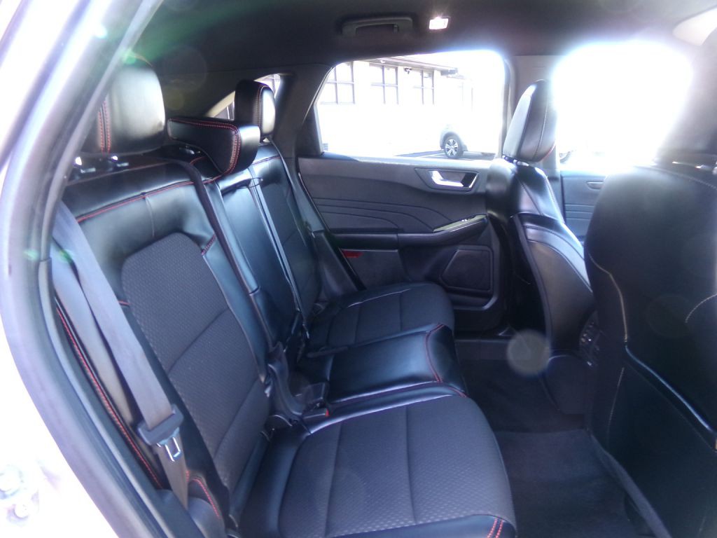 2024 Ford Escape Image 36