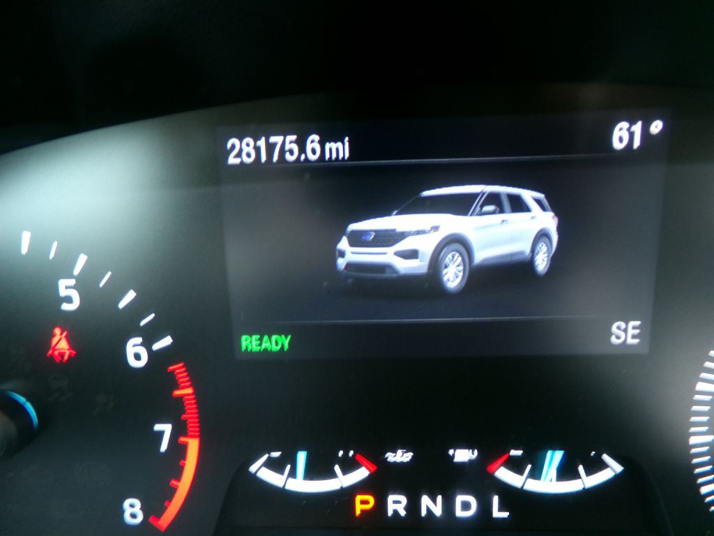 2021 Ford Explorer Image 18