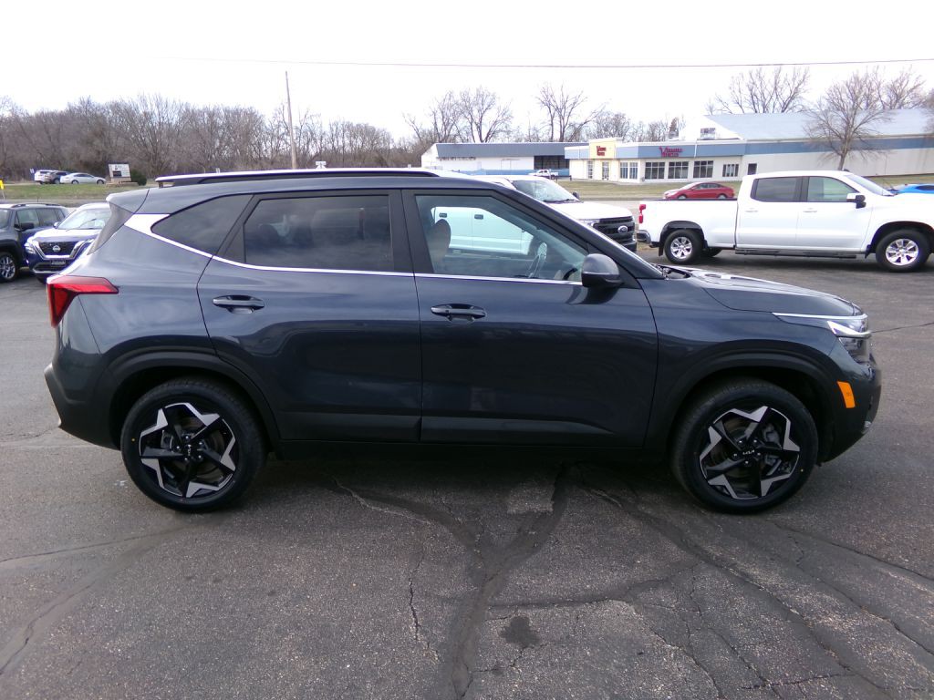 2024 Kia Seltos Image 2