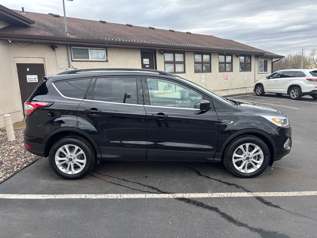 2018 Ford Escape Image 2