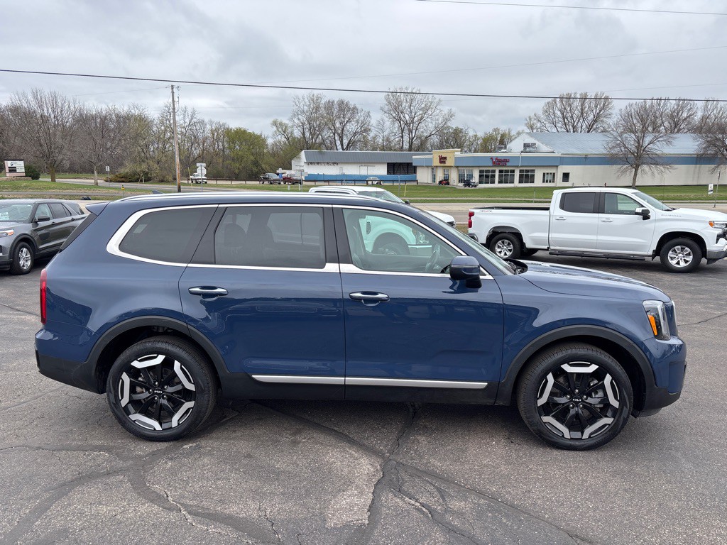 2025 Kia Telluride Image 2