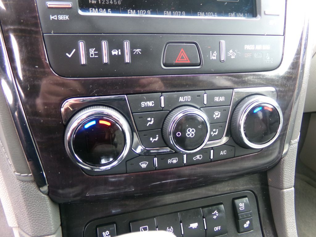 2016 Buick Enclave Image 21
