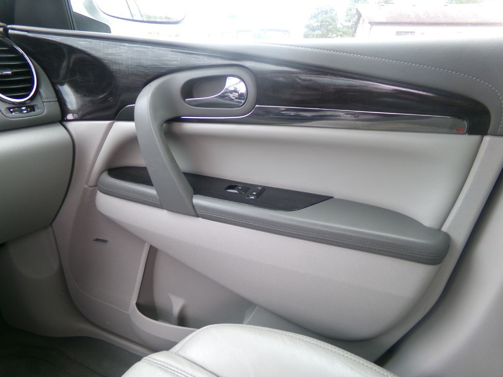 2016 Buick Enclave Image 27