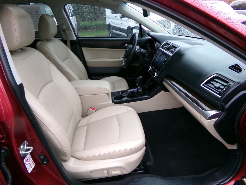 2019 Subaru Outback Image 32