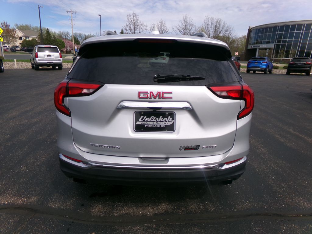 2018 GMC Terrain Image 4