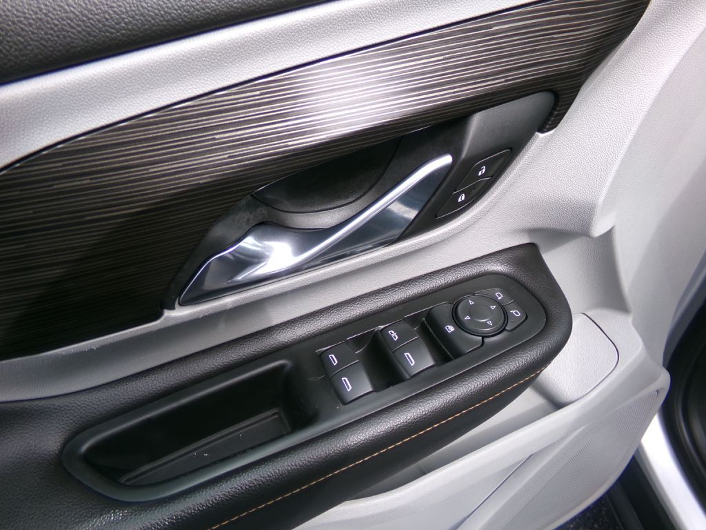 2018 GMC Terrain Image 13