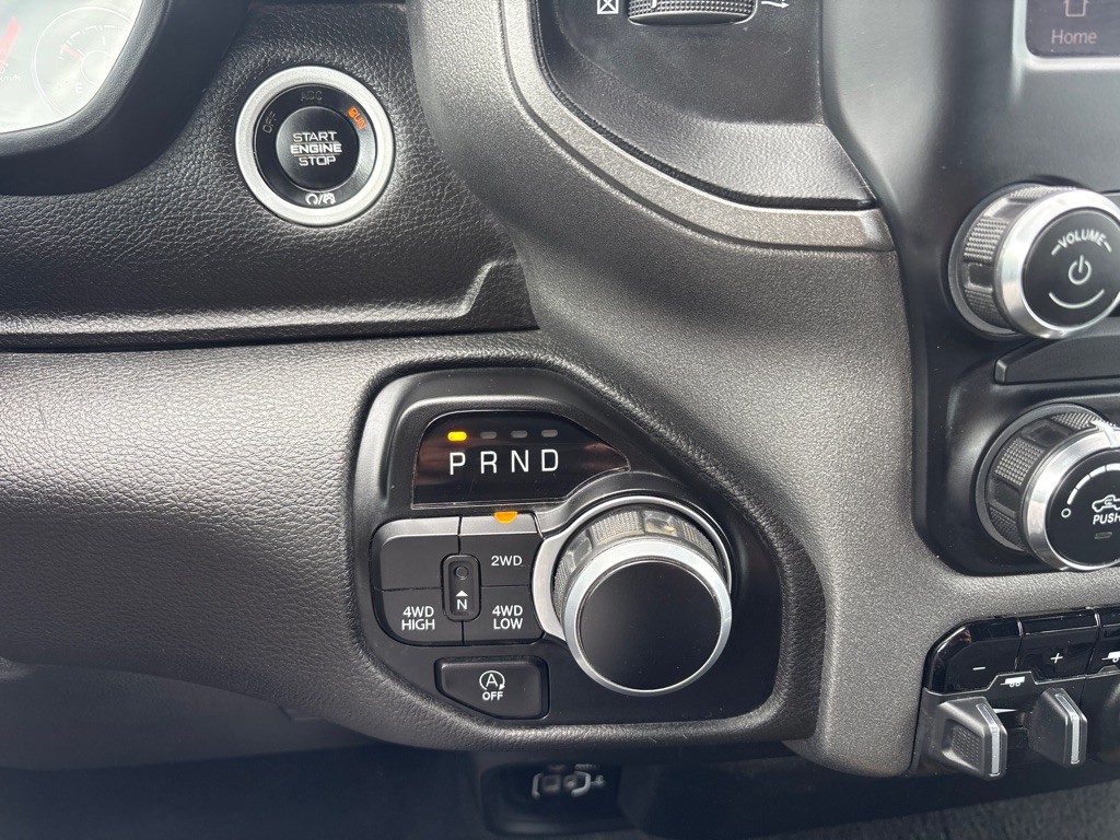 2023 RAM 1500 Image 15