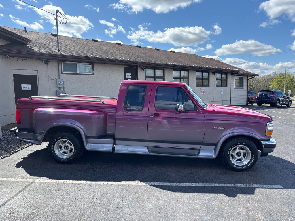 1995 Ford F-150 Image 2