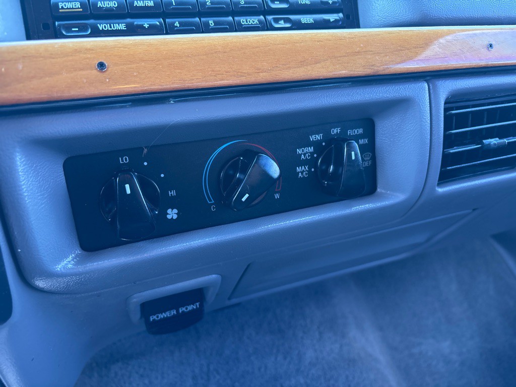 1995 Ford F-150 Image 16