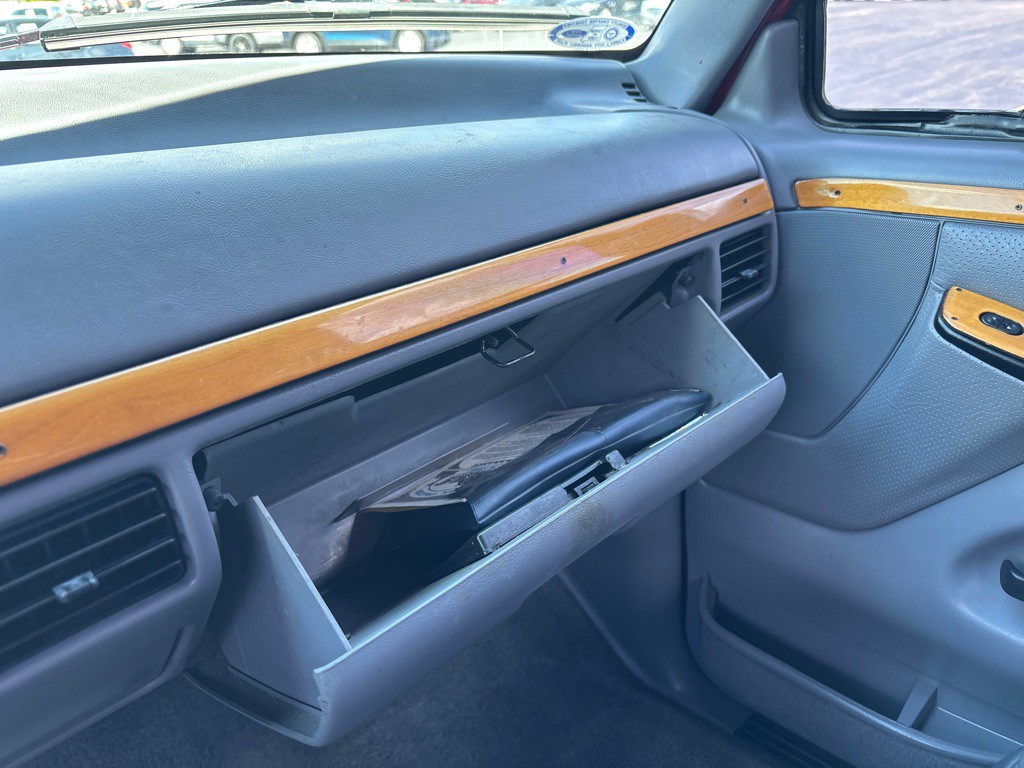 1995 Ford F-150 Image 17