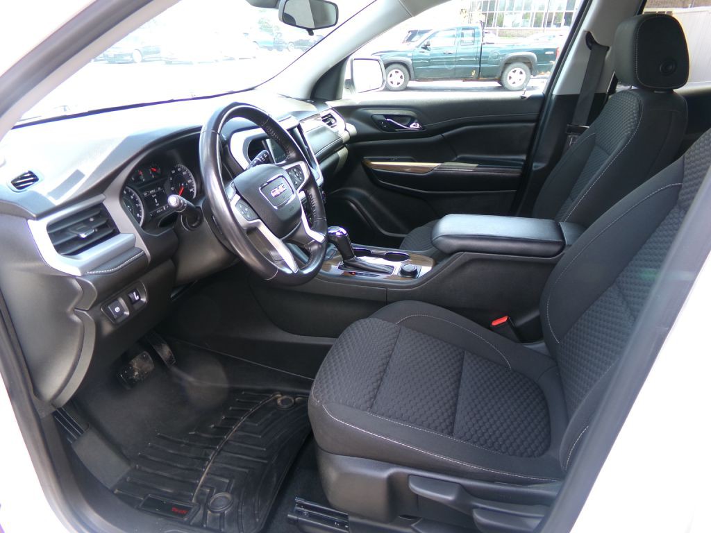 2019 GMC Acadia Image 9