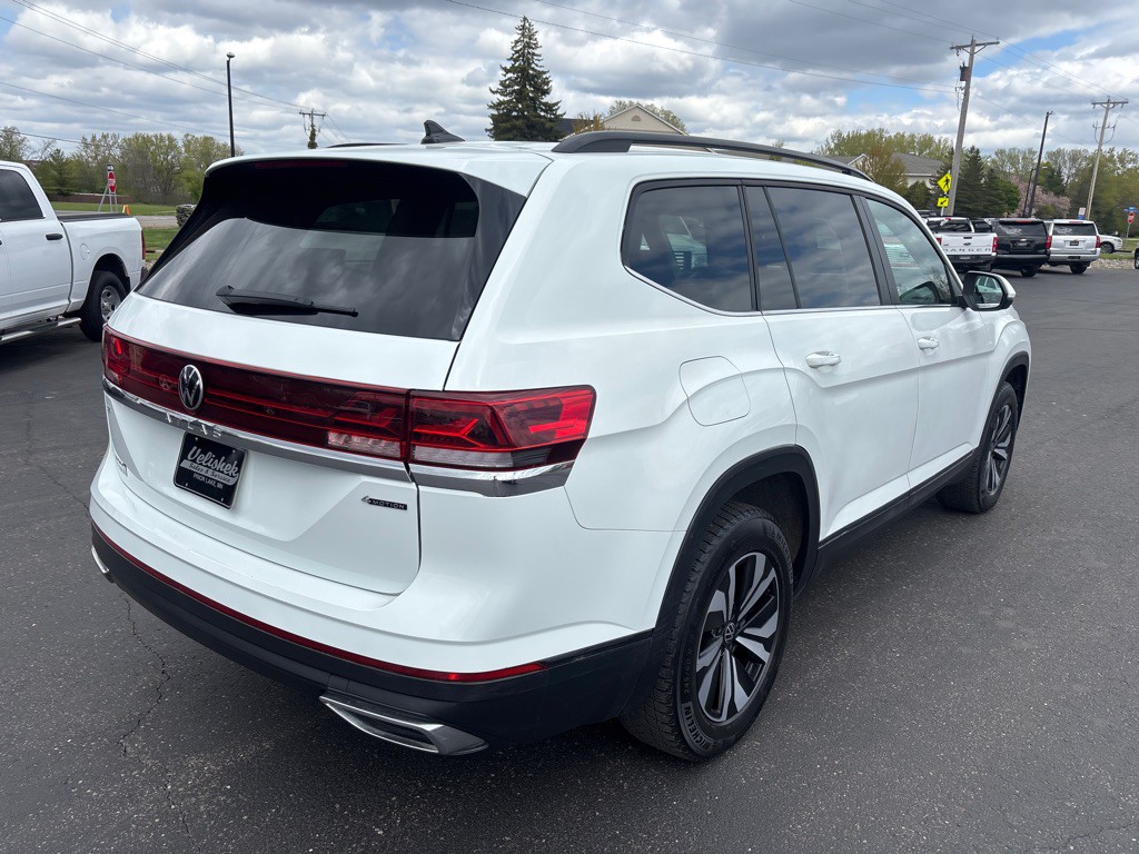 2024 Volkswagen Atlas Image 3