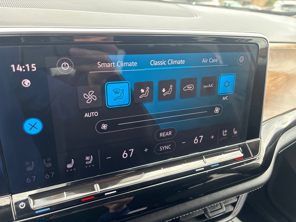 2024 Volkswagen Atlas Image 24