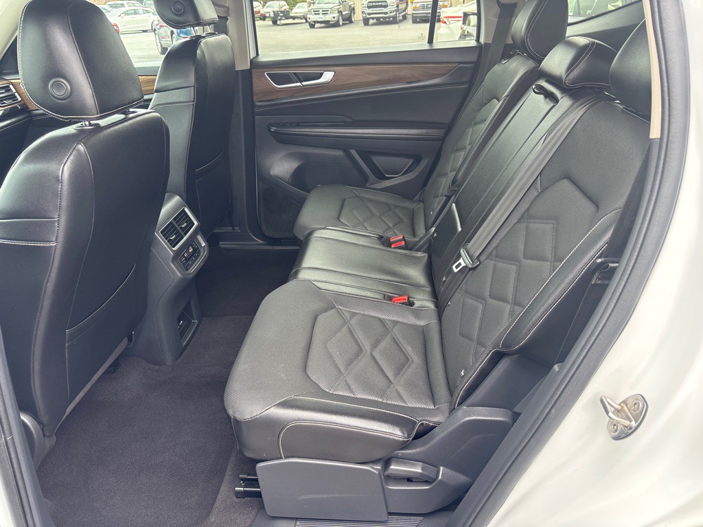 2024 Volkswagen Atlas Image 32