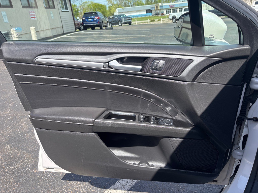 2013 Ford Fusion Image 9