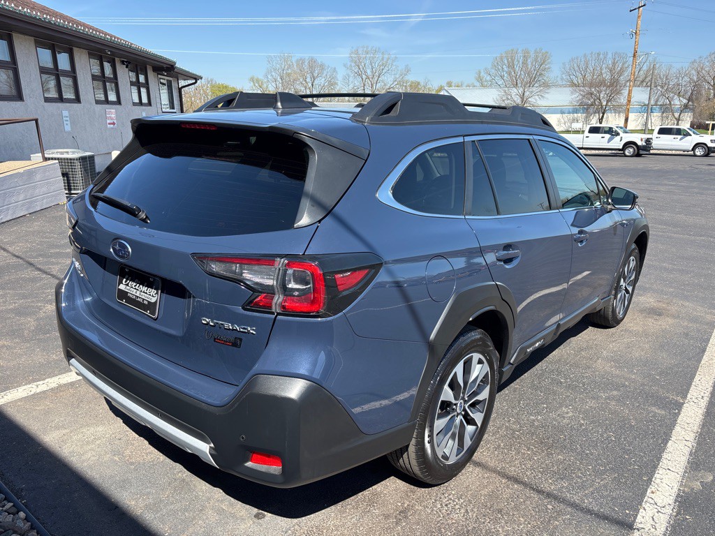2023 Subaru Outback Image 3