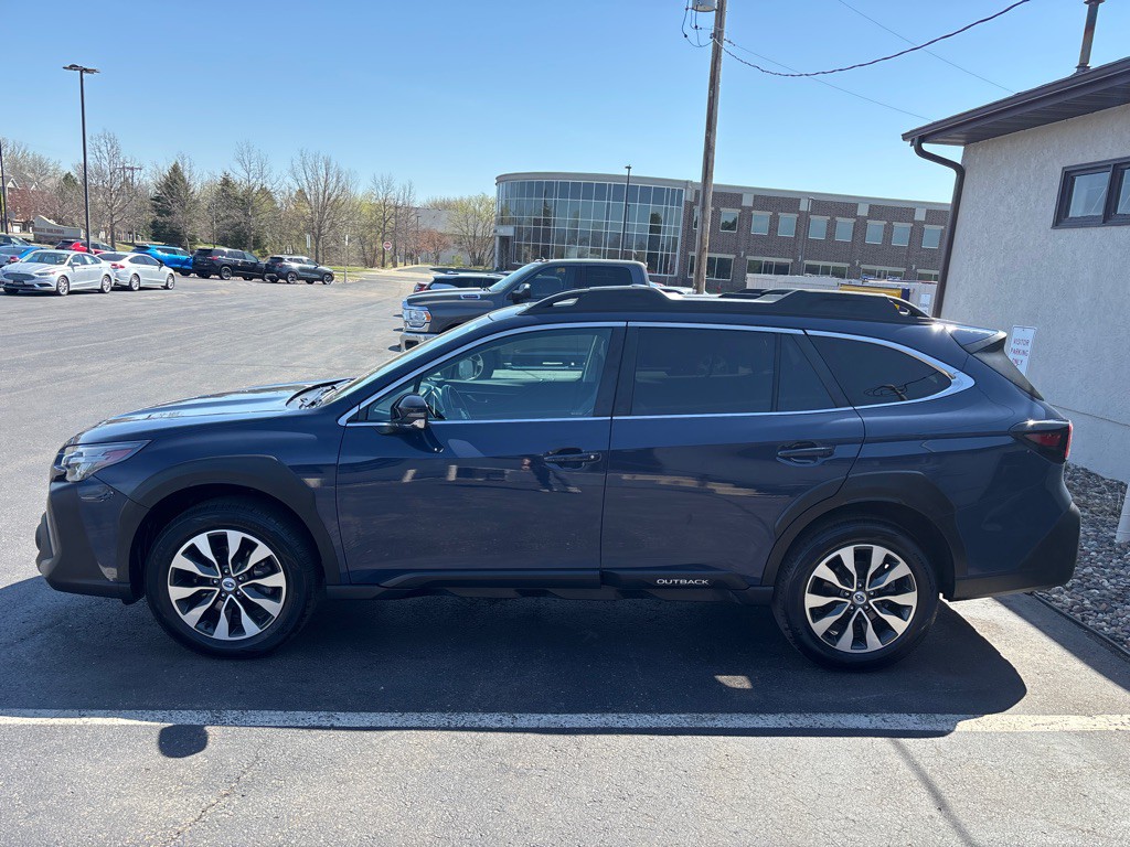 2023 Subaru Outback Image 6