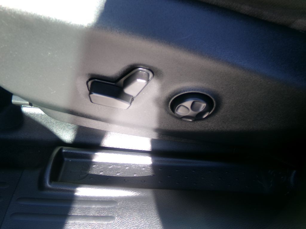 2023 Chrysler Pacifica Image 13