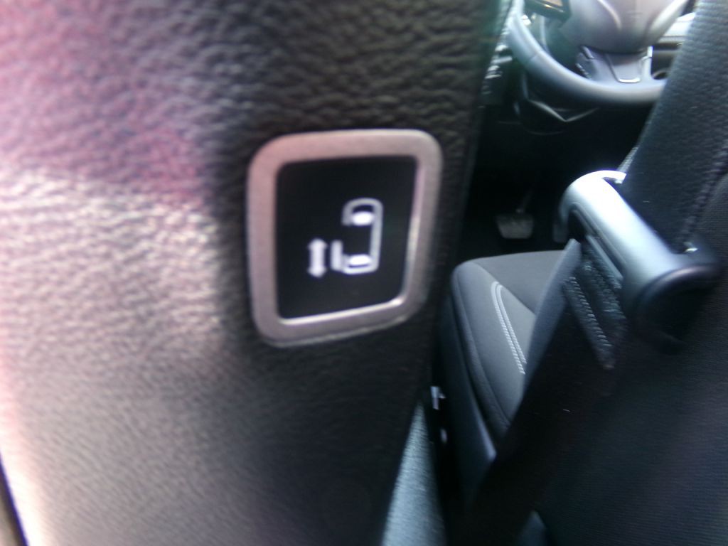 2023 Chrysler Pacifica Image 37
