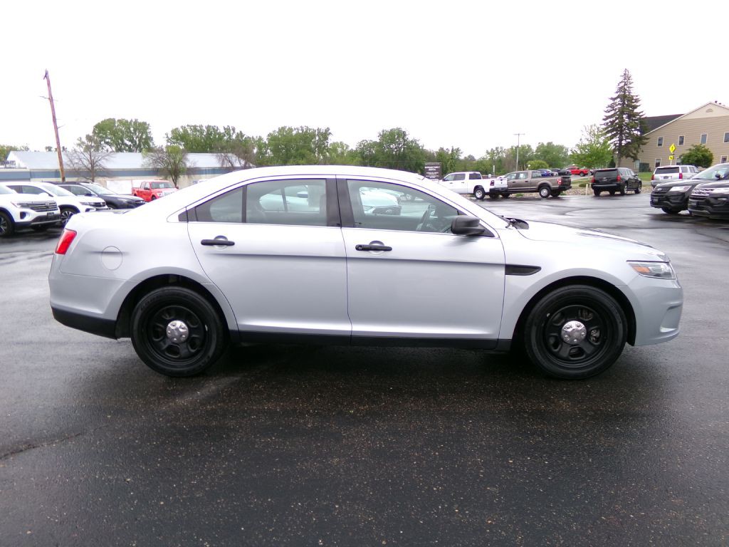 2019 Ford Taurus Image 2
