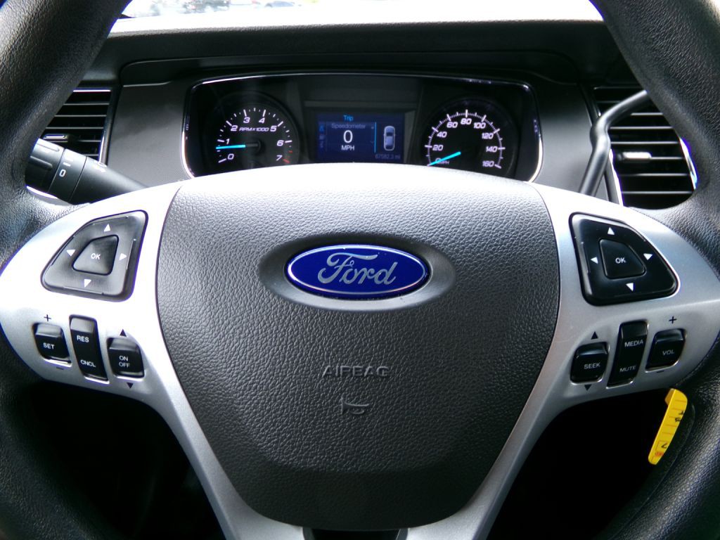 2019 Ford Taurus Image 17