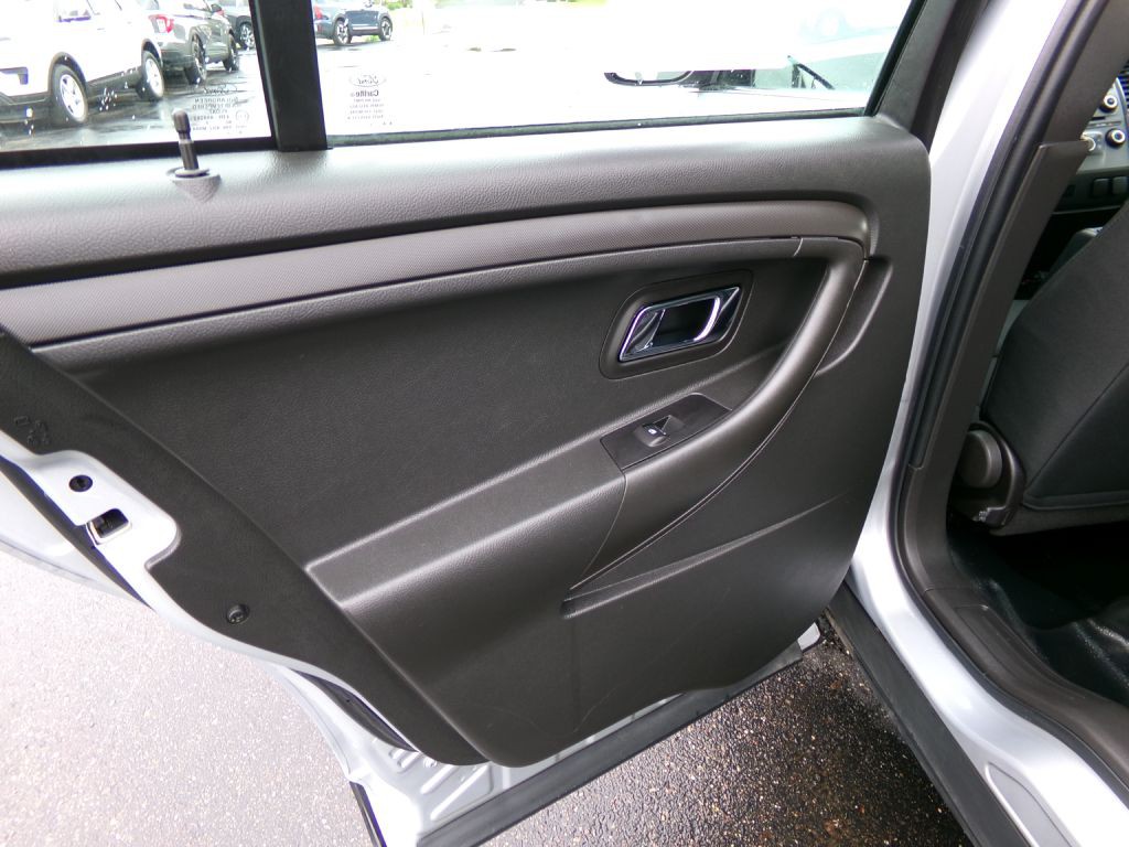 2019 Ford Taurus Image 26