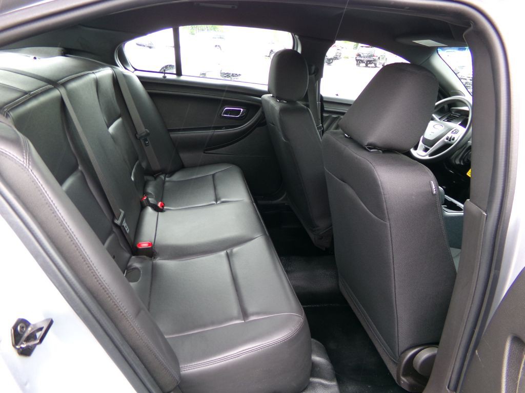 2019 Ford Taurus Image 30