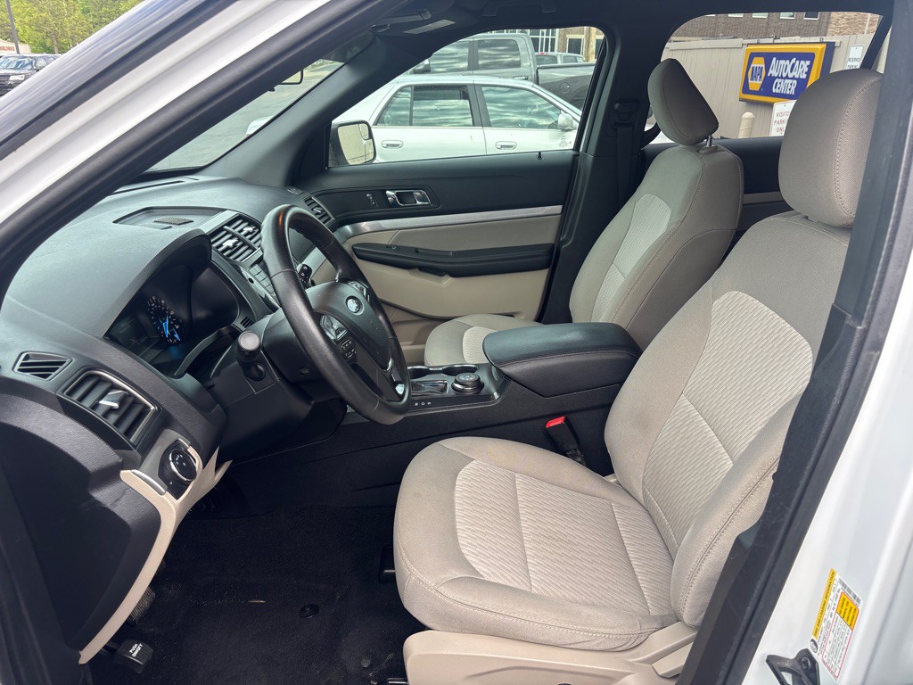 2019 Ford Explorer Image 11