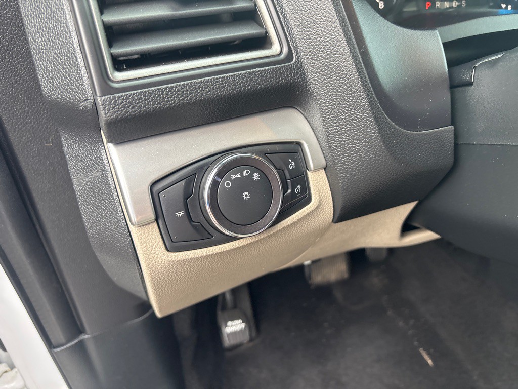 2019 Ford Explorer Image 13