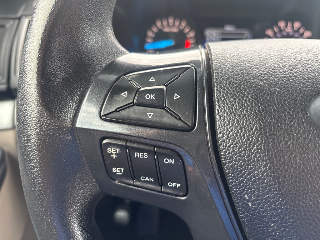 2019 Ford Explorer Image 15