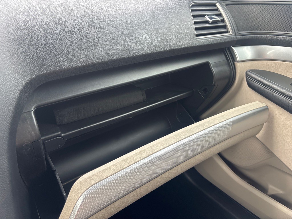 2019 Ford Explorer Image 24