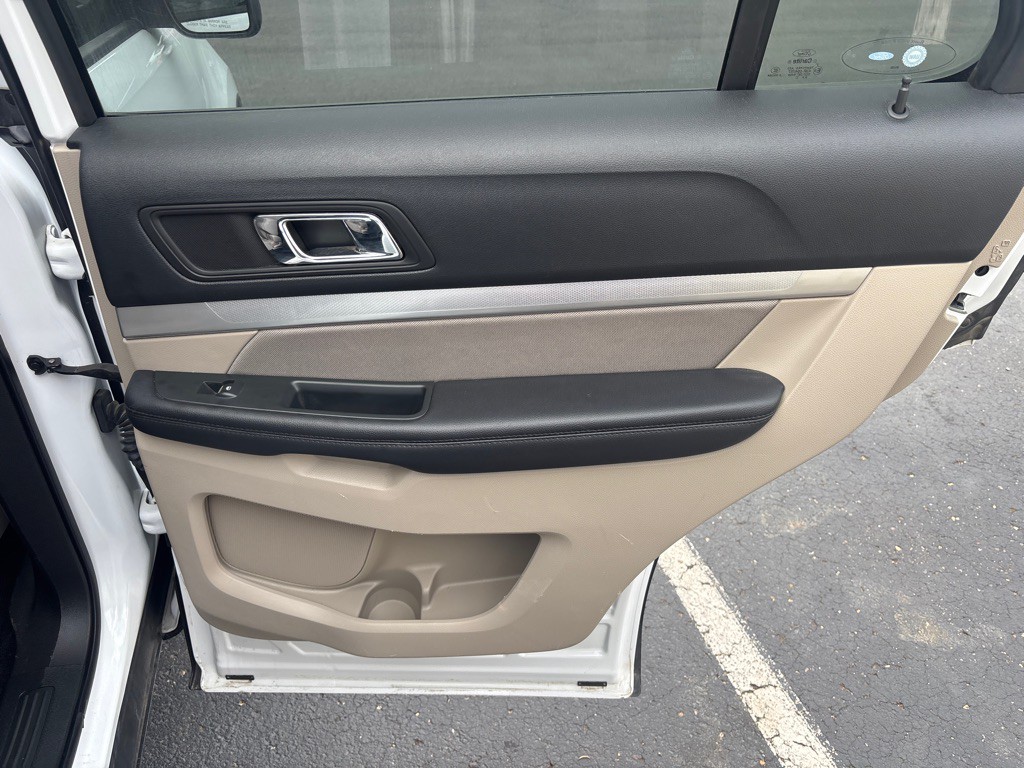 2019 Ford Explorer Image 29