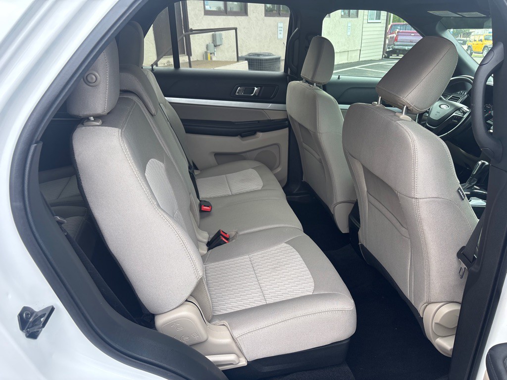 2019 Ford Explorer Image 30