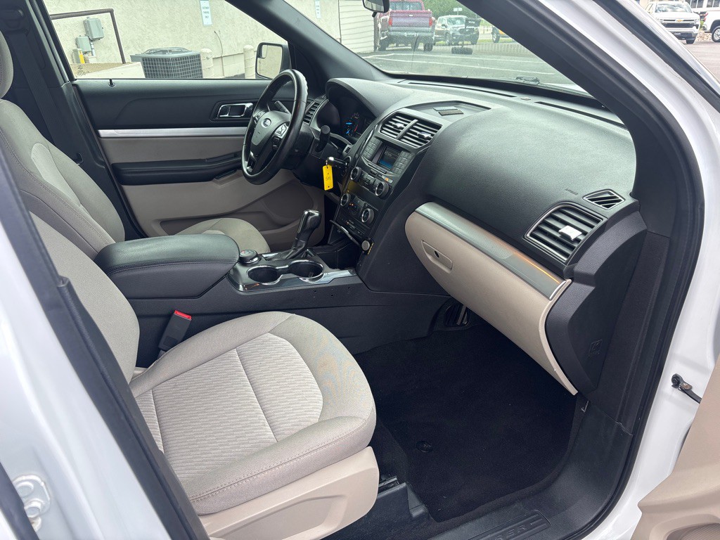 2019 Ford Explorer Image 32
