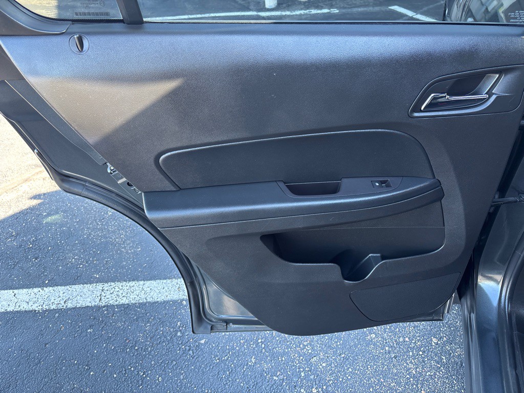 2017 Chevrolet Equinox Image 29