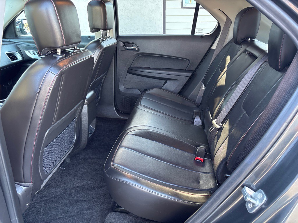 2017 Chevrolet Equinox Image 30