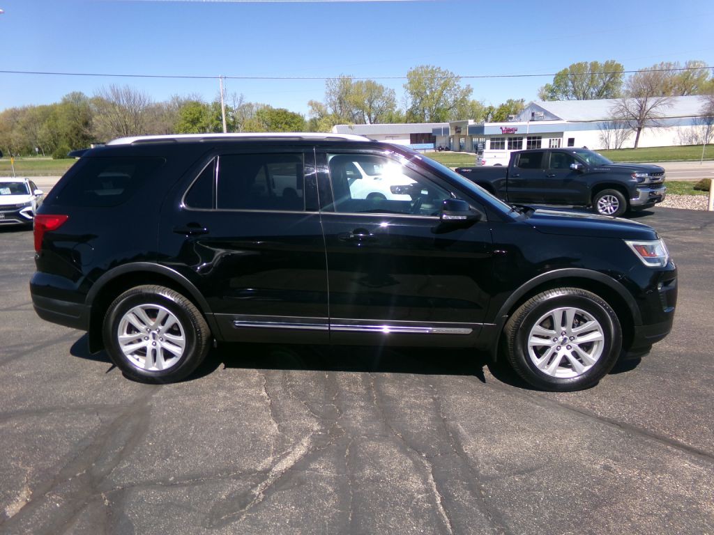 2018 Ford Explorer Image 2