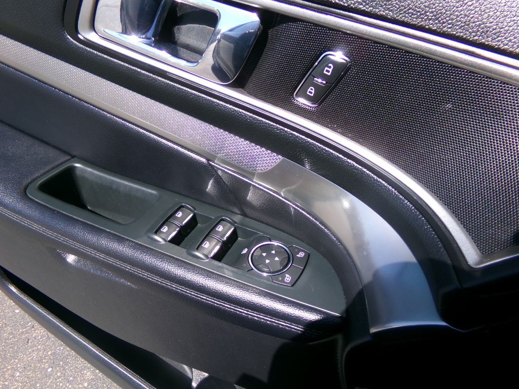 2018 Ford Explorer Image 12