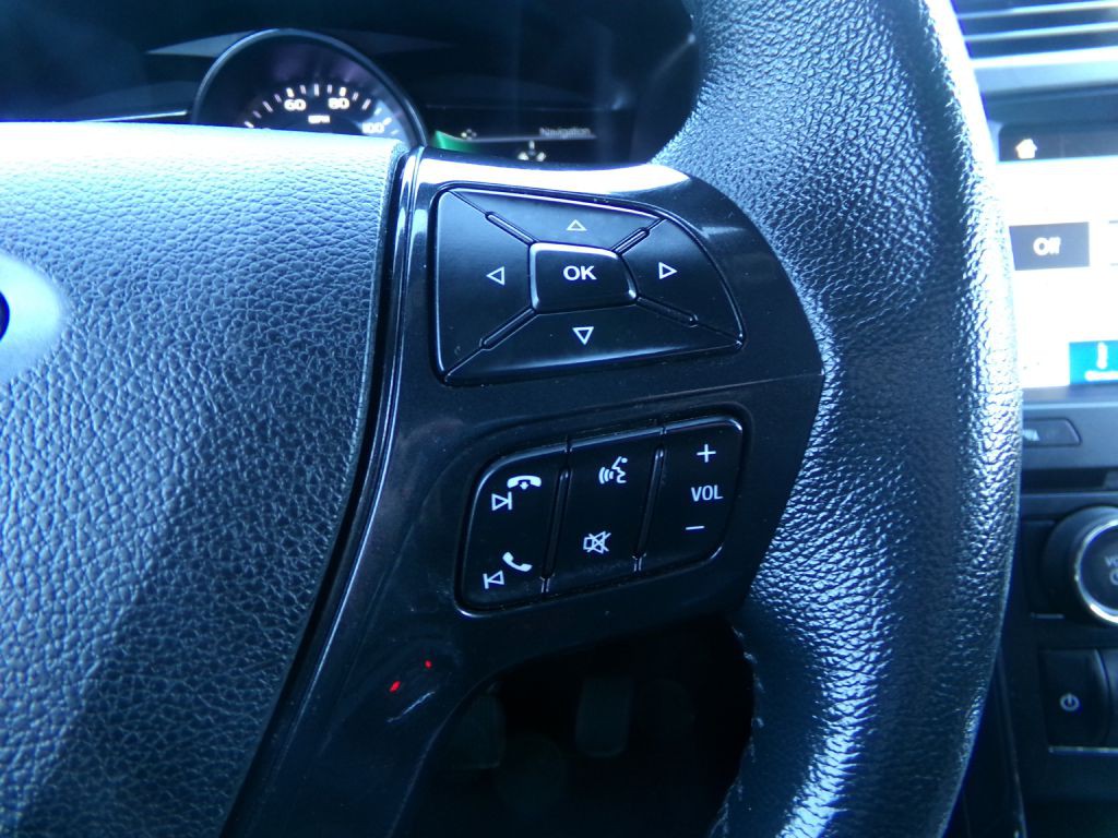 2018 Ford Explorer Image 17