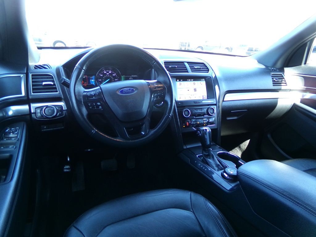 2018 Ford Explorer Image 40