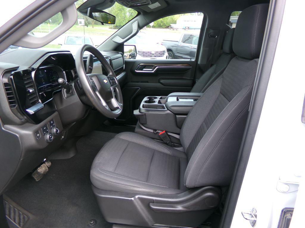 2022 Chevrolet Silverado 1500 Image 11