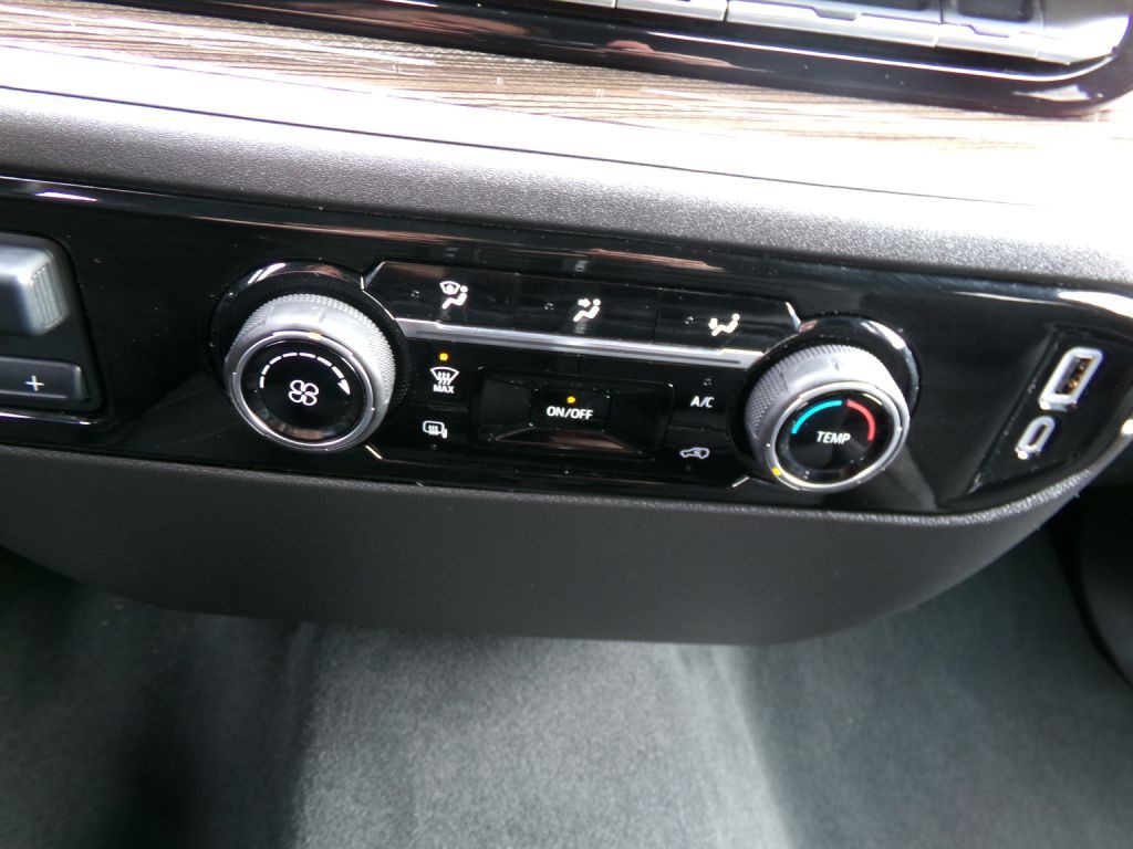 2022 Chevrolet Silverado 1500 Image 27