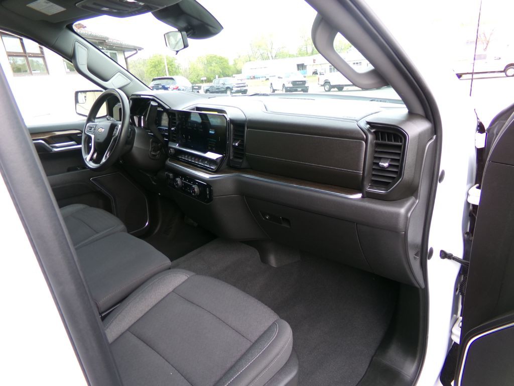 2022 Chevrolet Silverado 1500 Image 38